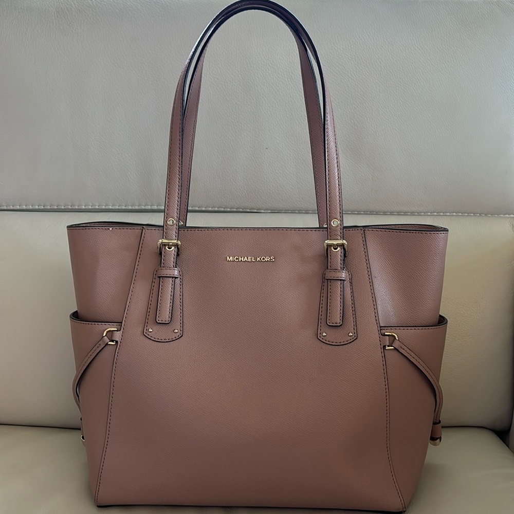 Michael Michael Kors Voyager Fawn Tote Leather
